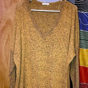 Jodifl V-neck oversized long sleeved top!